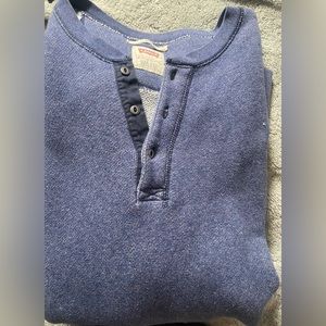 2XL Levi’s sweater